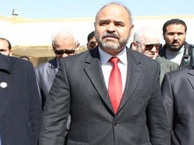 وزير المواصلات والنقل في الحكومة المؤقتة السيدعبد القادر محمد احمد