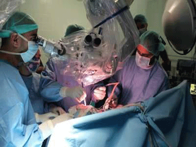 عملية جراحية ناجحة لاستئصال ورم خبيث في الدماغ