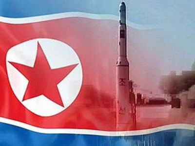 كوريا الشمالية تكمل تحديث منصة إطلاق صواريخ