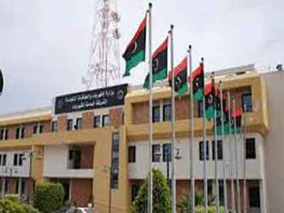 الشركة العامة للكهرباء تبحث مع ليبيا المركزي مشاكل القطاع  