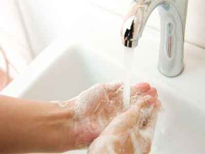 ضرورة غسل الأيدي منعا للإصابة بأمراض خطيرة