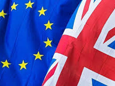 بريطانيا والاتحاد الأوروبي يكثفان محادثات الانسحاب قبل إبرام اتفاق تجاري 