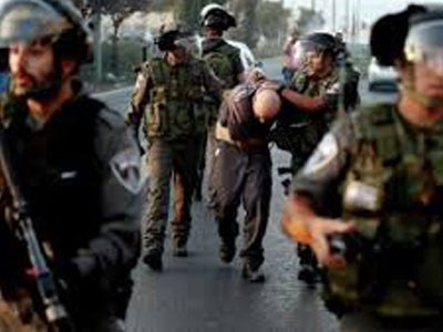 قوات الاحتلال تعتقل عددا من الشبان خلال مواجهات في سلواد 
