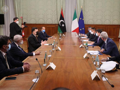 رئيس المجلس الرئاسي يجري محادثات مع رئيس وزراء إيطاليا 