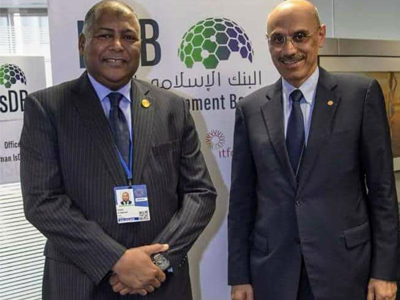 وزير المالية ورئيس مجموعة البنك الإسلامي للتنمية يناقشان جهود تحقيق النمو الاقتصادي في ليبيا 
