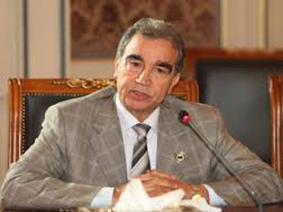 السيد عمر الشكماك  وكيل وزارة النفط والغاز 