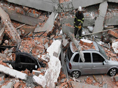 ارتفاع عدد قتلى الزلزال القوي الذي هز باكستان 