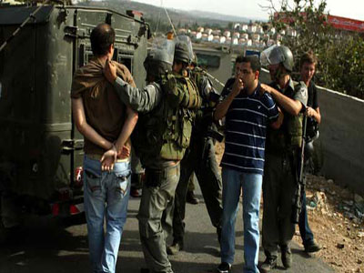 قوات الاحتلال تعتقل خمسة فلسطينيين 
