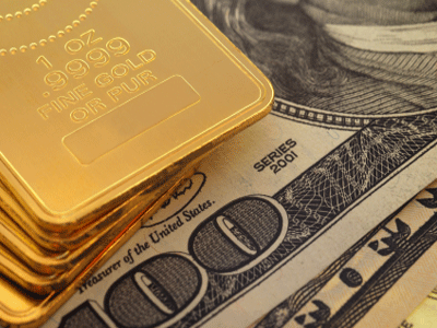الذهب يرتفع مع هبوط الأسهم والدولار يكبح المكاسب