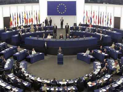 البرلمان الأوروبي يدعو إلى انشاء هيئة للإشراف على تصدير الأسلحة 