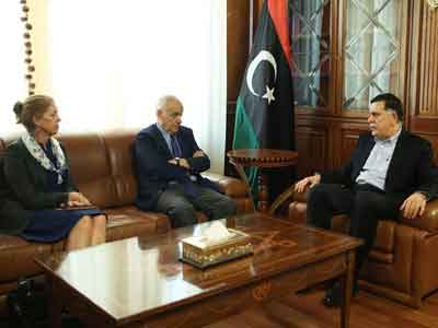 رئيس المجلس الرئاسي يجتمع مع المبعوث الأممي إلى ليبيا