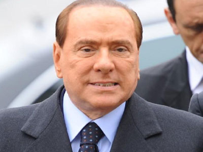 إدخال رئيس الوزراء الإيطالي السابق سلفيو برلسكوني إلى المستشفى بعد إصابته بكورونا 