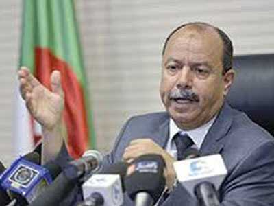 وزير العدل الجزائري : رفع الحظر عن مشاركة الجيش في عمليات خارجية لا علاقة له بالازمة الليبية 