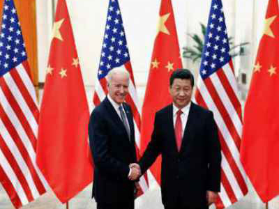 الرئيسان الأمريكي والصيني يبحثان تعزيز العلاقات الثنائية 