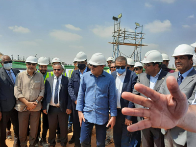 رئيس حكومة الوحدة الوطنية يقوم بزيارة ميدانية لمشاريع مجمعات العاصمة الادارية بالقاهرة