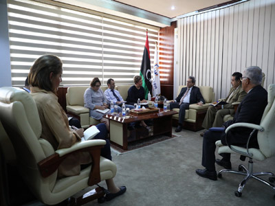 وزير النفط يبحث مع القائم بأعمال سفارة ألمانيا لدى ليبيا عودة الشركات الألمانية للعمل في ليبيا 