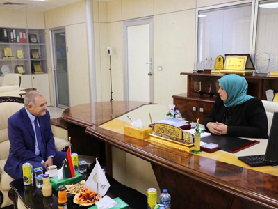 وزيرة الشؤون الاجتماعية تناقش مع رئيس المركز الليبي لمكافحة الإرهاب افاق التعاون للقضاء على هذه الظاهرة ومحور الحماية الاجتماعية 